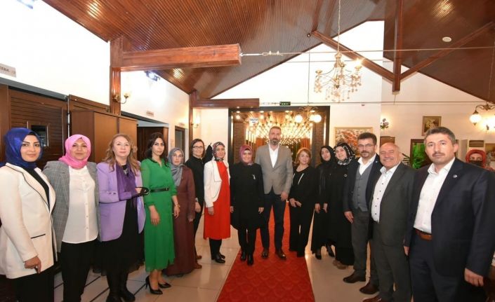 Memur-Sen Kadın Komisyonları Genel Başkanı Sıdıka Aydın: "Aile ve iş hayatı uyumu olmazsa olmazımızdır"