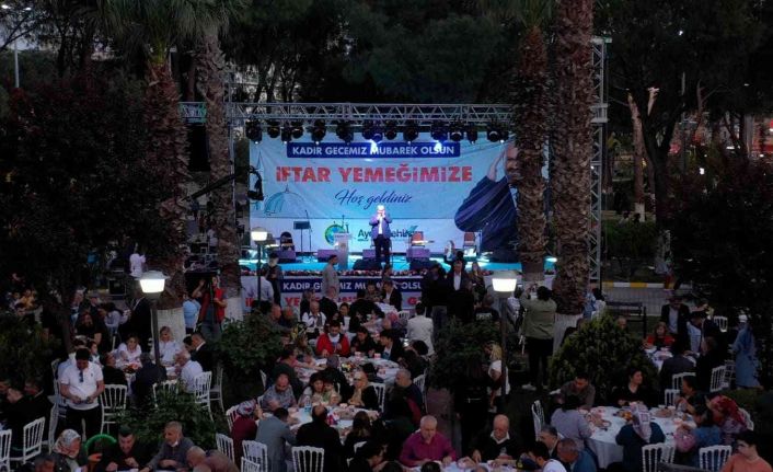 Menemen Belediye Başkan Vekili Pehlivan: "Her gün 7 bin iftarlık yemek dağıttık"