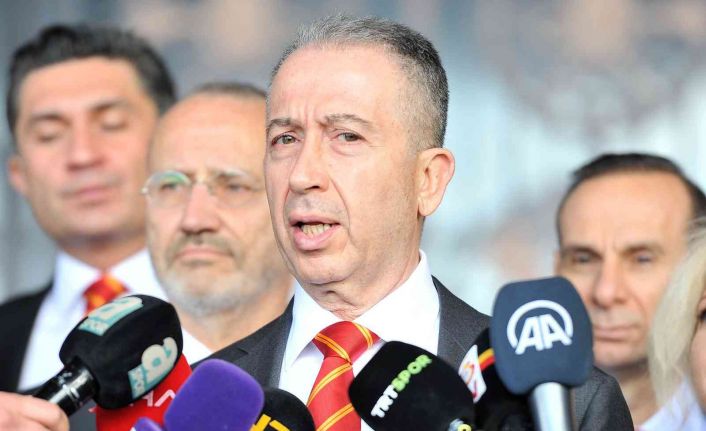 Metin Öztürk listesini teslim etti