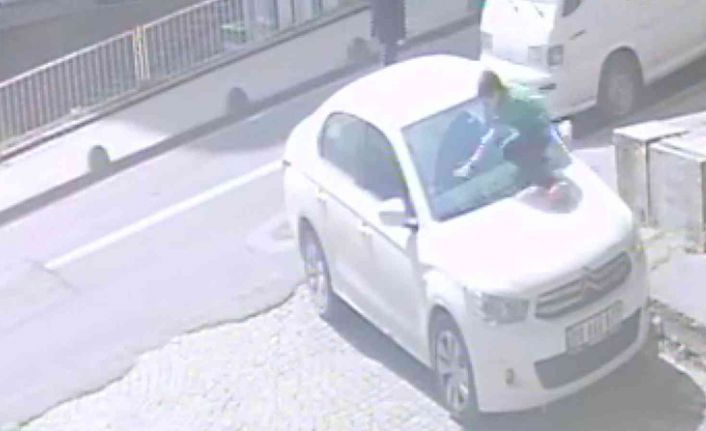 Otomobiline saldırdılar zannetti, gerçek güvenlik kamerası kayıtlarını izleyince ortaya çıktı