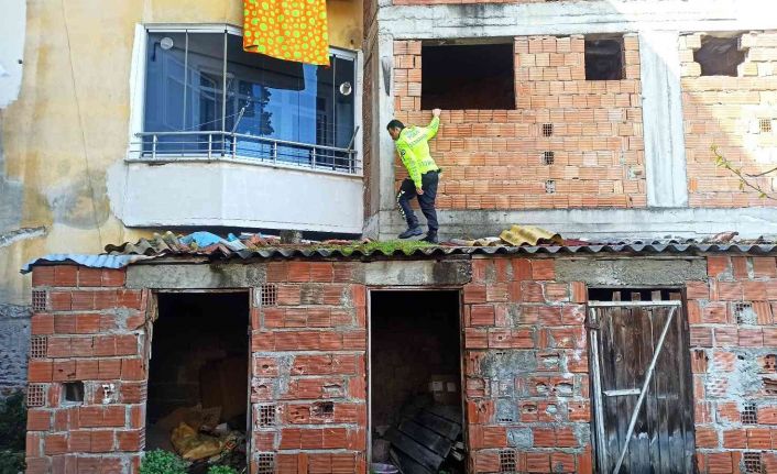 Polisten örnek davranış