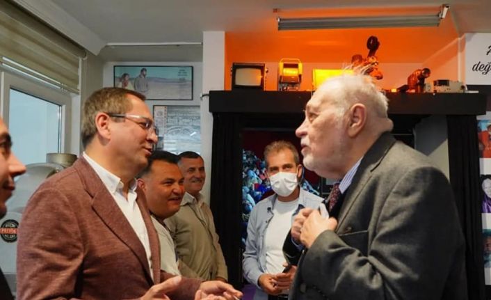 Prof. Dr. İlber Ortaylı’nın “Köy Enstitülerinin Tarihsel Süreci” söyleşisine yoğun ilgi