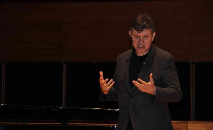 Prof. Dr. Ünal Aydın: "Kanserin ilk olarak kafada yenilmesi gerekiyor"