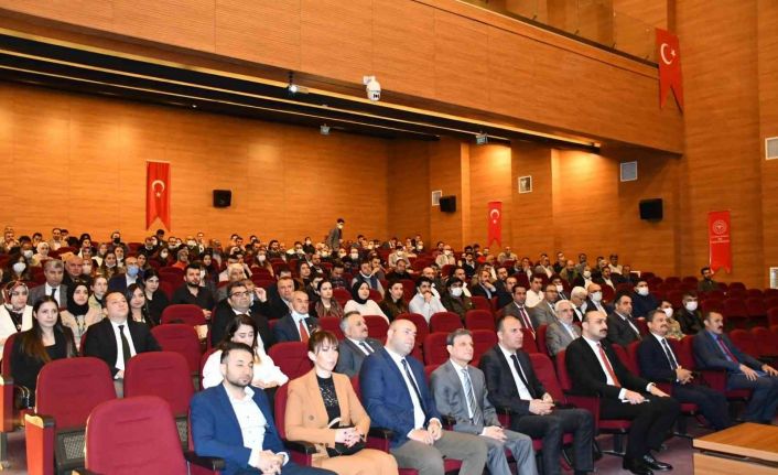 Siirt’te bağımlılıkla mücadele temalı çalıştay düzenlendi