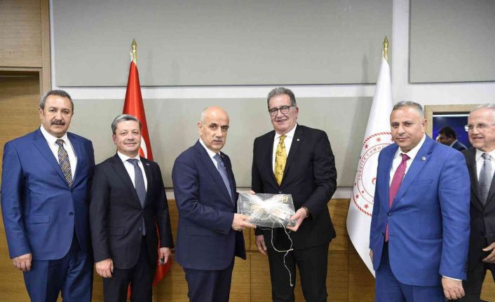 Söke Borsa Başkanı Nejat Sağel ve UPK Başkanı Balçık’tan Tarım Bakanı Kirişçi’ye Ziyaret