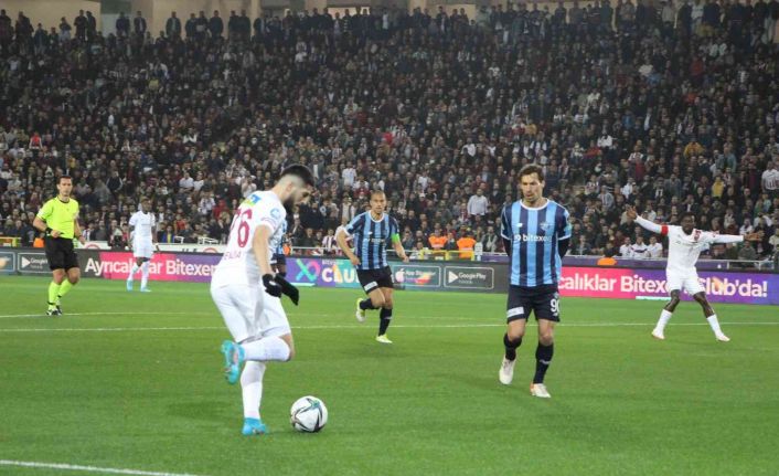 Spor Toto Süper Lig: A. Hatayspor: 0 - Adana Demirspor: 0 (İlk yarı)