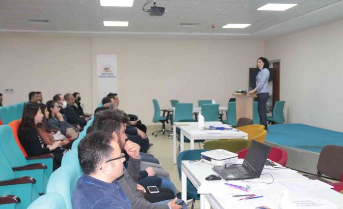 Tatvan’da "Bağımlılıkla Mücadele Çalıştayı" düzenlendi