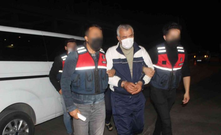 Terör örgütü üyeliğinden yakalanan iş adamına 7 yıl 6 ay hapis