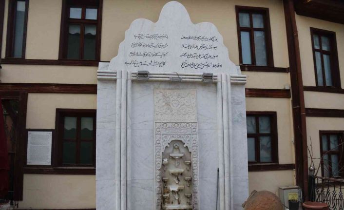 Ukrayna’daki ünlü Gözyaşı Çeşmesi’nin bire bir örneği Eskişehir’de ziyaretçilerini bekliyor