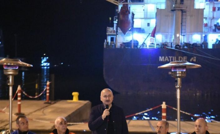 Ulaştırma ve Alt yapı Bakanı Adil Karaismailoğlu: “Bu yılki hedefimiz 250 milyar ton”