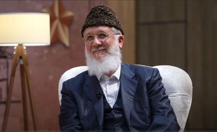 Yazar Bektaşoğlu: “Eğitim sadece 7-24 yaş arasına sıkıştırılacak bir kariyer değil”