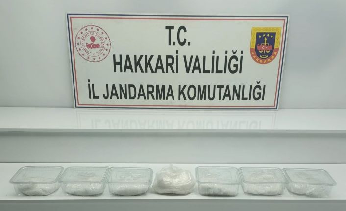 Yüksekova’da  7 kilo 500 gram metamfetamin maddesi ele geçirildi