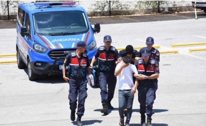 13 yıl kesinleşmiş hapis cezası vardı, kimlik kontrolünde yakayı ele verdi