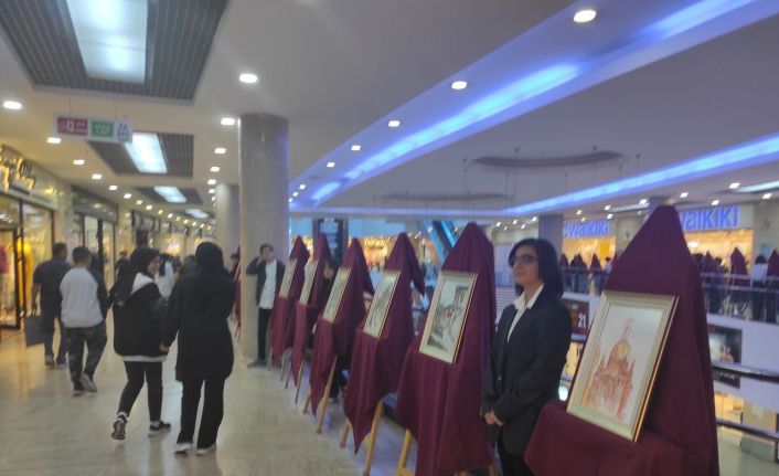 19 Mayıs resim sergisi ile kutlandı