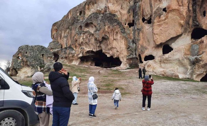 3 bin yıllık Frig Vadisi bayramda turist akınına uğradı