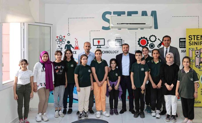 7 STEM atölyesinde 4 bin 900 çocuk teknoloji eğitimi alıyor