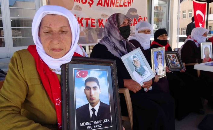 8 yıldır evladının yolunu gözleyen Gülbahar Teker: “HDP’de şeref, namus, iman ve vicdan yok”