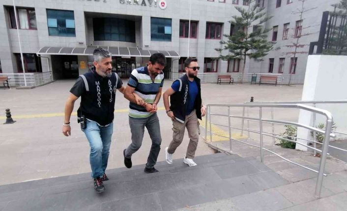 Alıcı kılığına giren polisler, cezaevinden izinli çıkan iş makinesi hırsızını suçüstü yakaladı