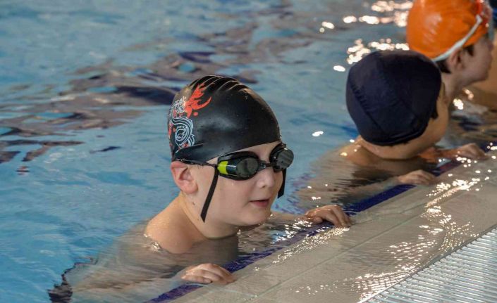 ASKİ Spor 19 Mayıs’ta duyurdu: Başkentli çocuklar maviye kulaç atacak