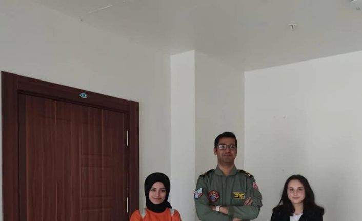 Aydıntepe Çok Programlı Anadolu Lisesinde dron eğitimi ve ata model uçak yarışması