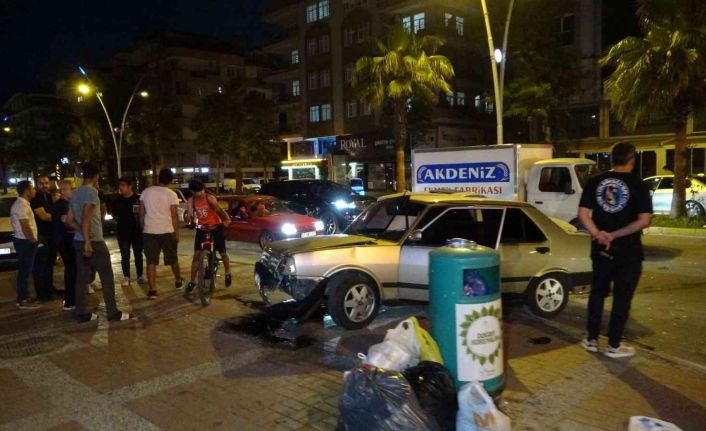 Babasının otomobilini kaçıran 16 yaşındaki gencin kız arkadaşıyla kaçamağı hastanede bitti