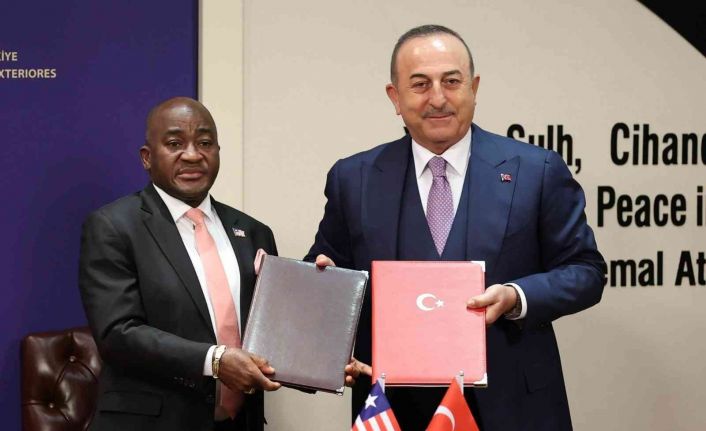 Bakan Çavuşoğlu: “Bütçenin onaylanmaması ya da icra direktörünün görevden ayrılması Frontex’i aklamaz”