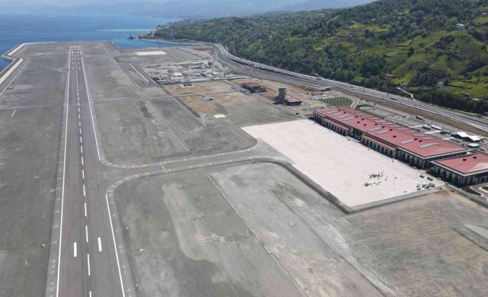 Bakan Karaismailoğlu: “Rize-Artvin Havalimanı mühendislik kabiliyetlerimizin dünya çapında olduğunun somut bir örneği”