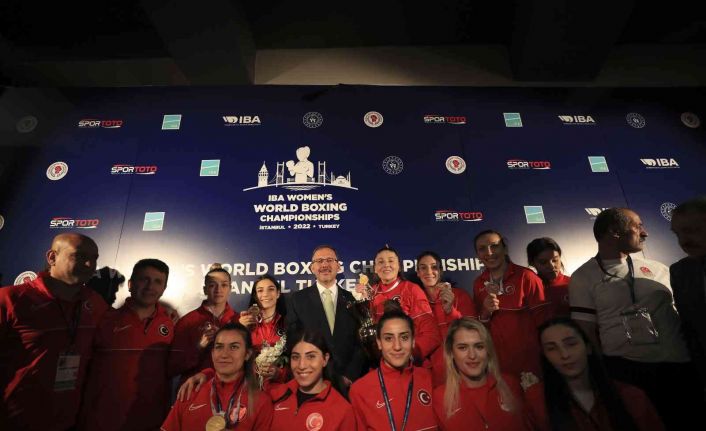 Bakan Kasapoğlu: "Hedefimiz her alanda olduğu gibi sporda da sürdürülebilir başarıyı yakalamak"