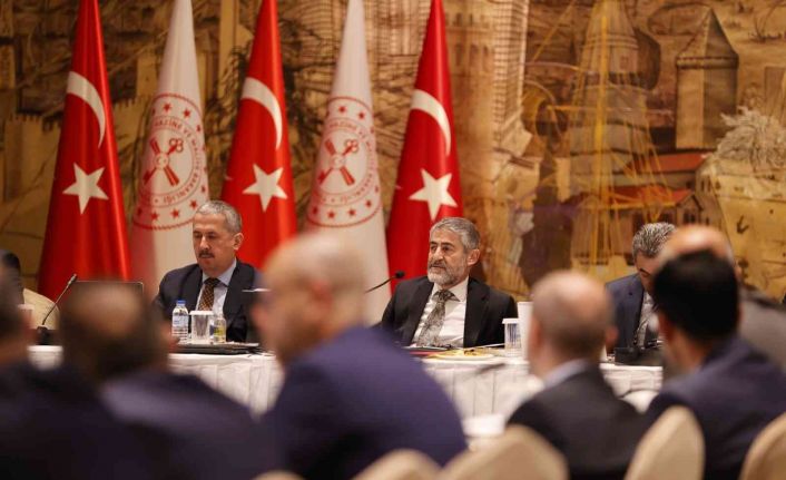 Bakan Nebati temizlik sektöründe faaliyet gösteren iş dünyası temsilcileriyle buluştu