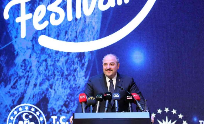 Bakan Varank, 4 ayrı ilde gerçekleştirilecek Gökyüzü Gözlem Etkinliği’nin takvimini duyurdu