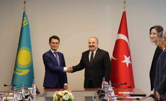 Bakan Varank: “(Kazakistan ile) Dış ticaret anlamında koyduğumuz 10 milyar dolarlık bir hedef var”