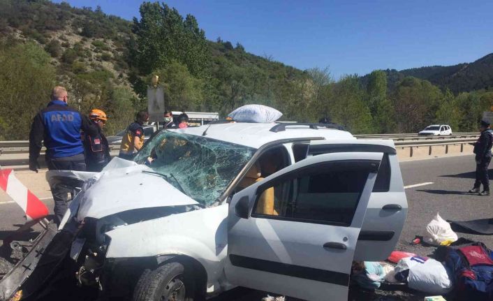 Bilecik’teki trafik kazasında ağır yaralan infaz ve koruma memuru hayatını kaybetti