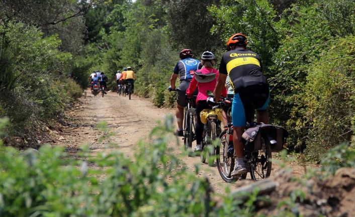 Burhaniye’de Adramytteion’dan Astyra’ ya Kültürel Miras Bisiklet Turu