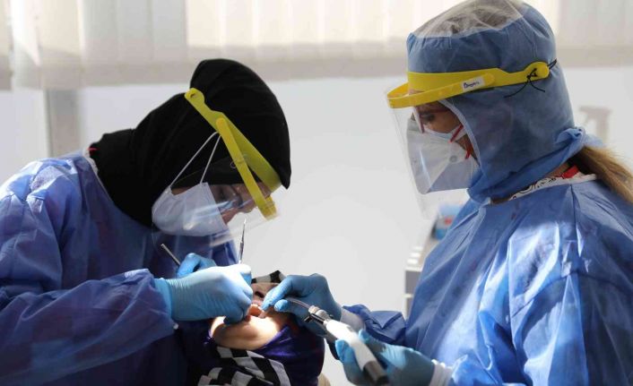 Büyükşehir Ağız ve Diş Sağlığı Polikliniği’nde bir yılda 8 bin 408 hastaya hizmet verildi