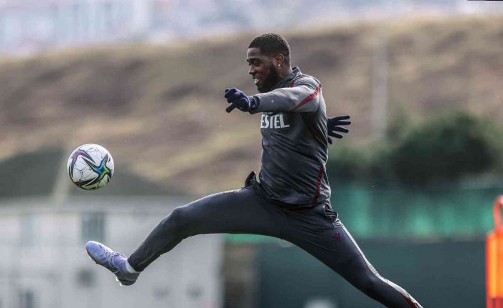 Cornelius, Nwakaeme ve Djaniny Süper Lig’in en iyi forvet üçlüsü