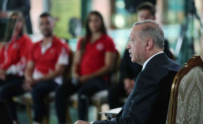 Cumhurbaşkanı Erdoğan: "Bu zarardan milletimizi kurtarmak için bazı hazırlıklar yapıyoruz"
