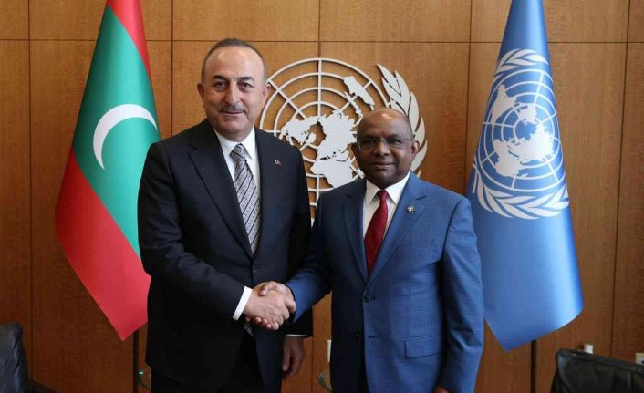 Dışişleri Bakanı Çavuşoğlu, BM 76. Genel Kurul Başkanı Shahid ile bir araya geldi