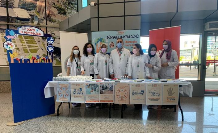 Dünya El Hijyeni Günü Kartal’da sağlık çalışanları ve hasta yakınları ile kutlandı
