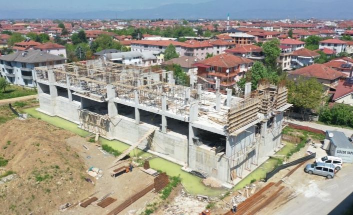 Düzce Belediyesi’nin eğitim atağı sürüyor