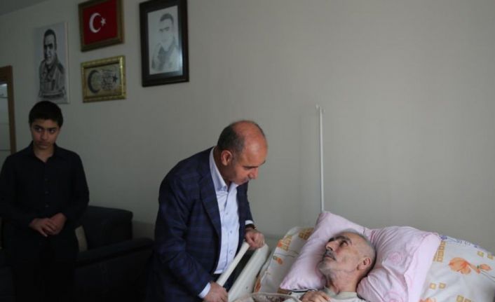 Emniyet Genel Müdürü Aktaş’tan kahraman şehit Fethi Sekin’in babasına ziyaret