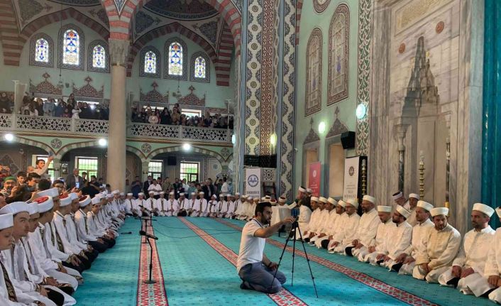 Eskişehir’de 61 öğrenci için hafızlık icazet merasimi düzenlendi