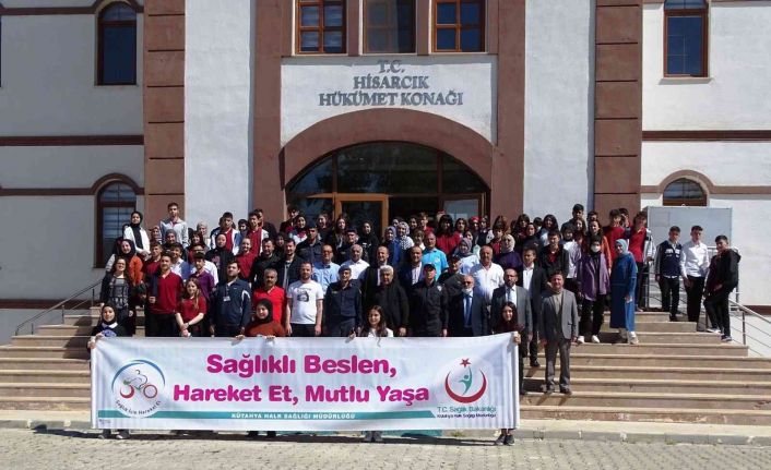 Hisarcık’ta “İşimiz Çinicilik, Aşımız Cimcik, Suyumuz İncik, Hadi Yürüyem Şimcik” mottolu yürüyüş