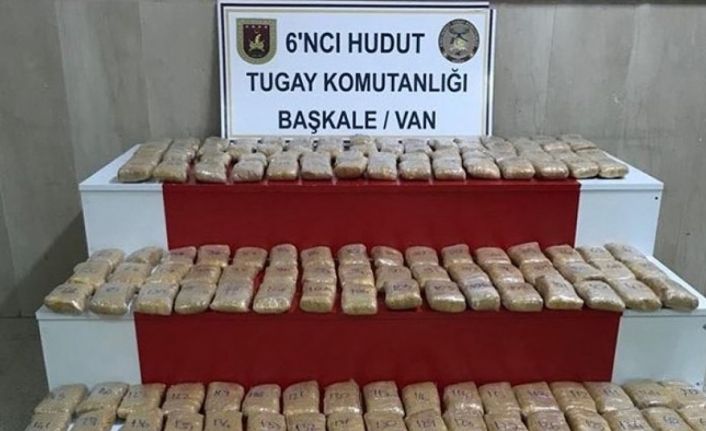 Hudut Kartalları Van sınırında 72 kilo 457 gram eroin ele geçirdi