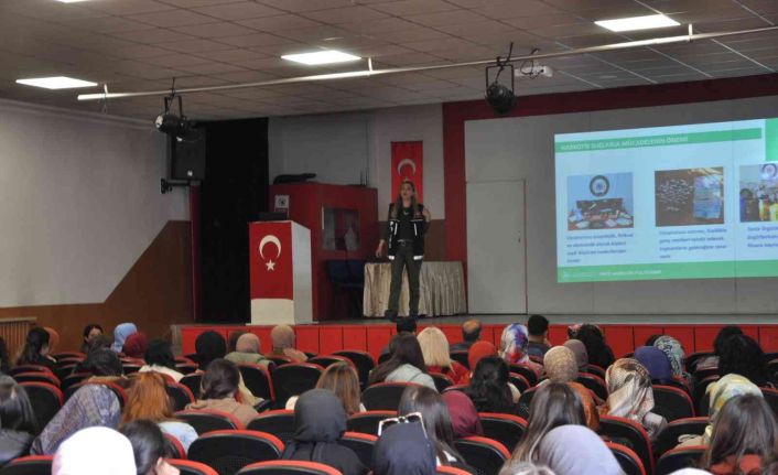 Kağızman’da madde bağımlılığı anlatıldı
