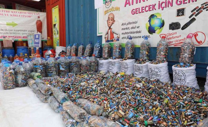 Körfez Belediyesi, son 1 yılda da binlerce ton atık malzemeyi ekonomiye geri kazandırdı