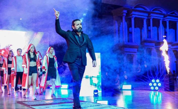 Kürşat Şahin’in, Loca Fight Club gecesi aynı anda 70 ülkeyi salladı