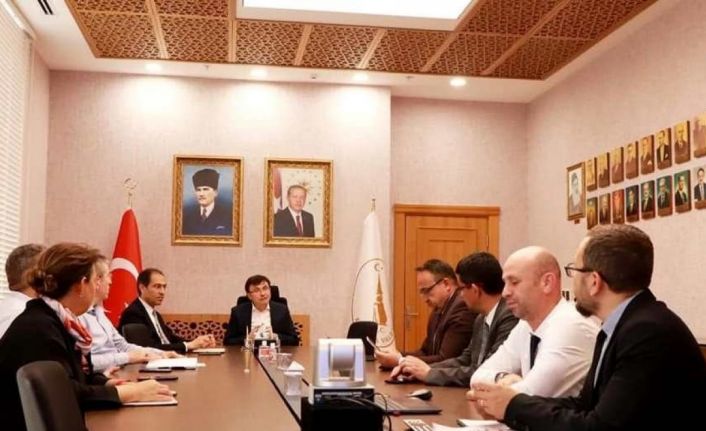 Kütahya’da, “İl Yeterli ve Dengeli Beslenme ve Hareketli Hayat Kurulu” toplantısı