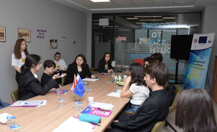 Liseli gençler Gençlik Forumu’nda buluştu