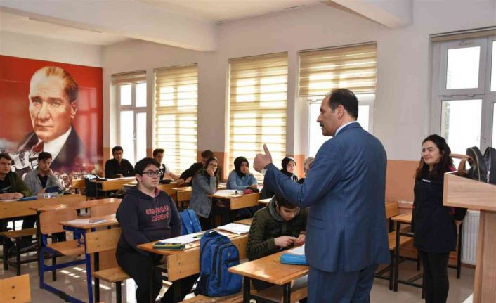 Milli Eğitim Müdürü Gün, sınava girecek olan öğrencilere sınav ile ilgili önemli hatırlatmalarda bulundu