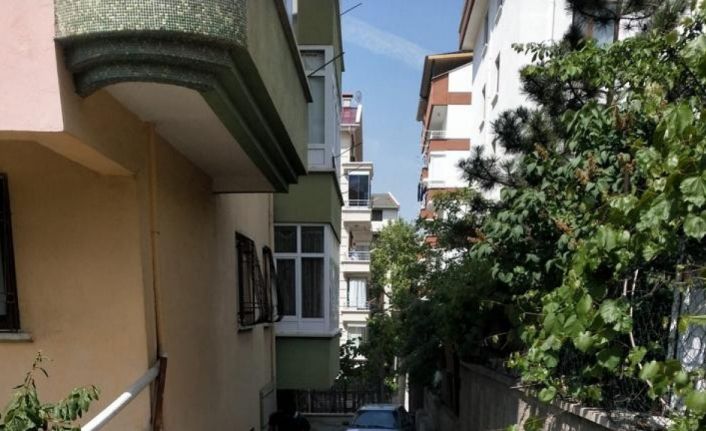 Muhsin Yazıcıoğlu’nun bir dönem yakın korumalığını yapan Yıldız, kendi aracının altında kalarak hayatını kaybetti